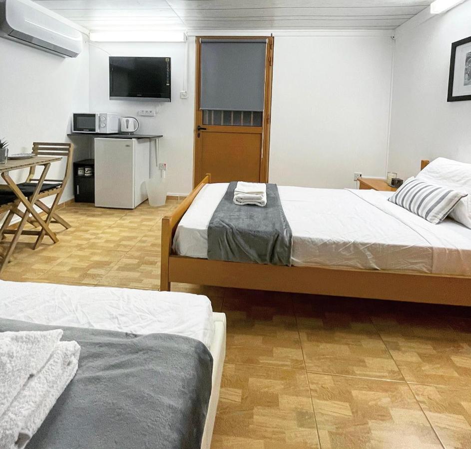 Comfortable, Modern Studio Apartment Protarász Kültér fotó
